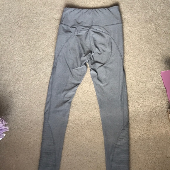 Workout/althleisure leggings - Picture 3 of 3